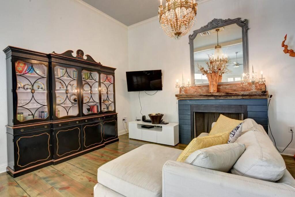 Modern Luxury In The Marigny W/ Heated Pool Option *